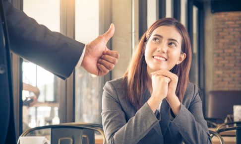 社内恋愛 上司 片思いの上司にアプローチ 社内恋愛に発展するきっかけ３つ Run Way